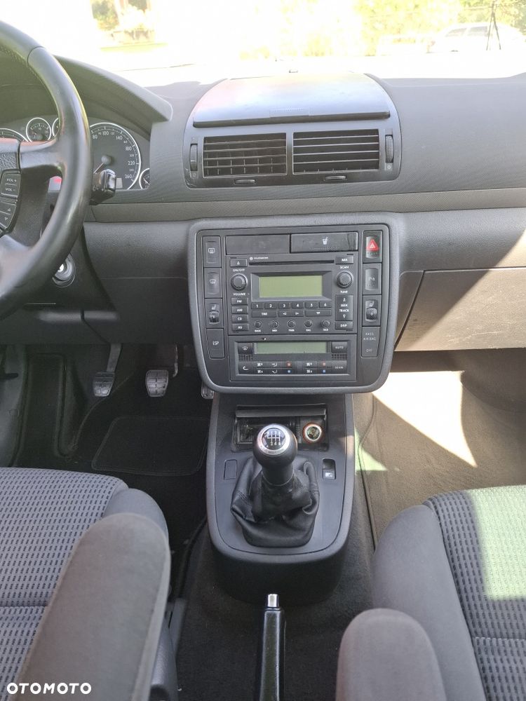 Volkswagen Sharan - 8