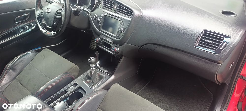 Kia Ceed 1.6 T-GDI GT L - 14