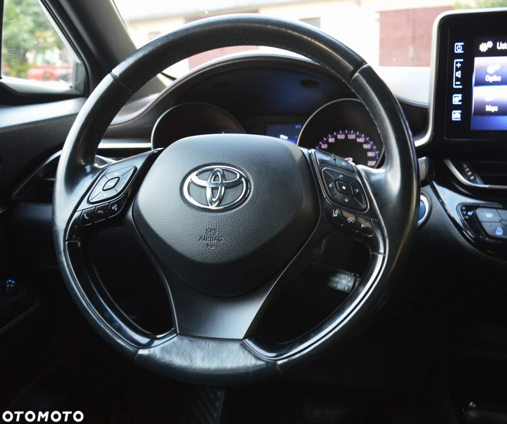 Toyota C-HR 1.8 Hybrid Premium - 24