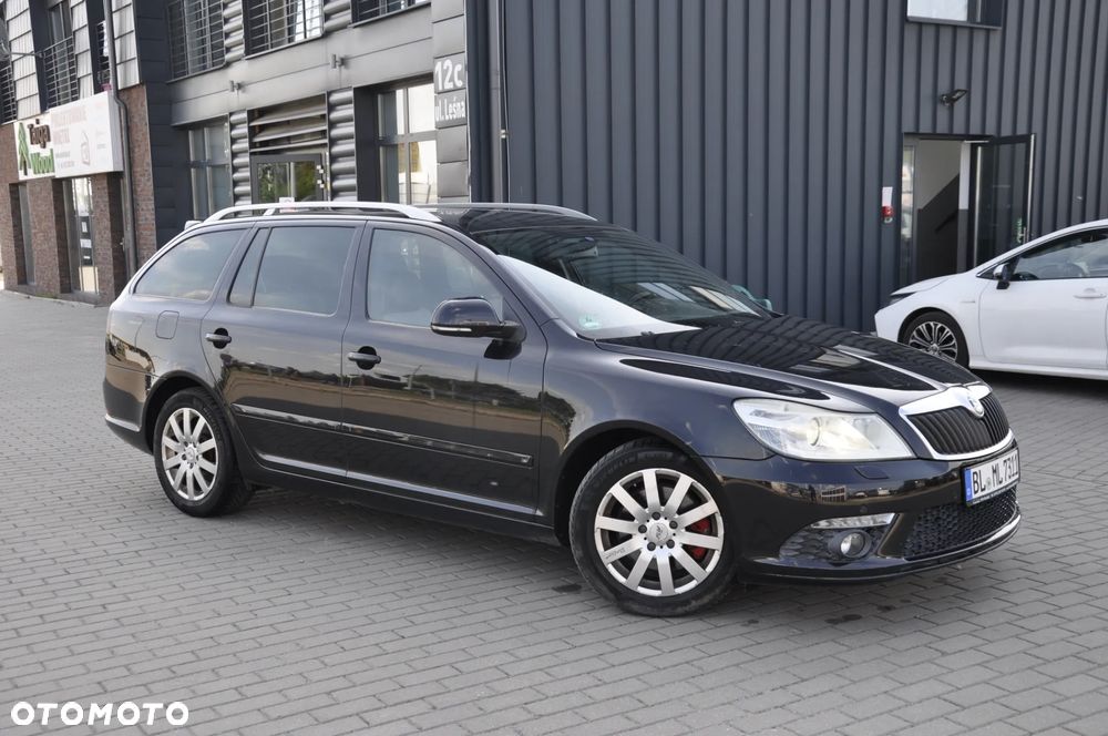 Skoda Octavia 2.0 TDI CR DPF RS - 15