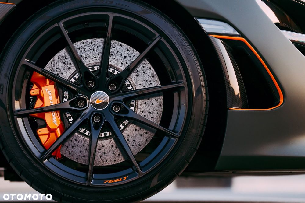 McLaren 720S Coupe - 23