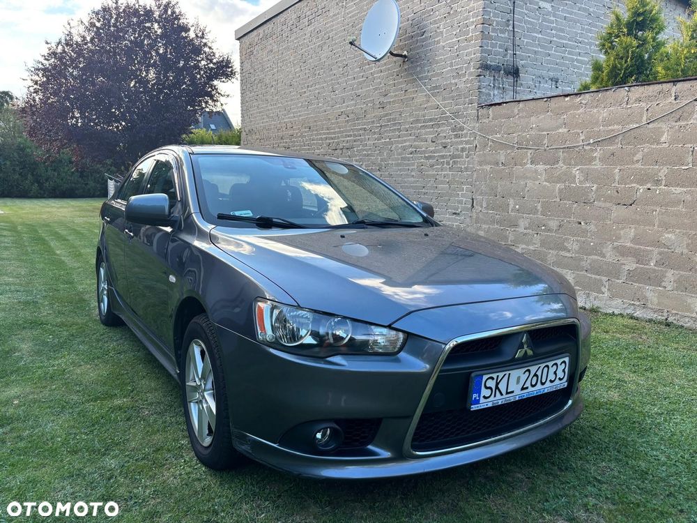 Mitsubishi Lancer - 1
