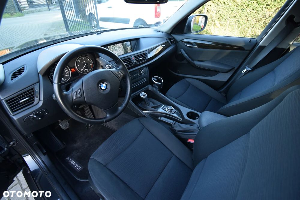 BMW X1 sDrive20d - 12