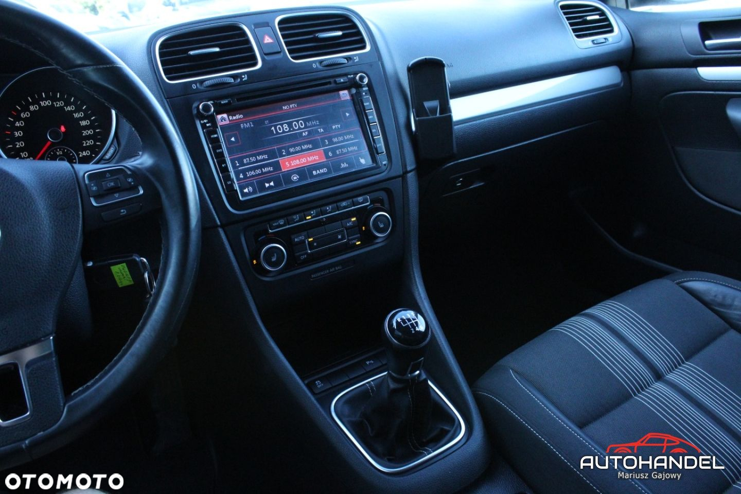 Volkswagen Golf - 15