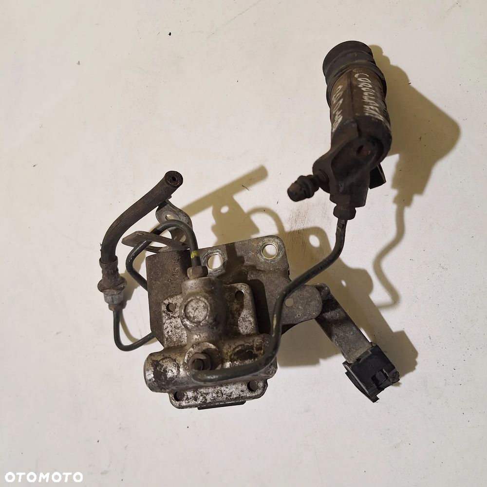 WYSPRZEGLIK KOREKTOR COROLLA E12 D4D 2.0 - 7