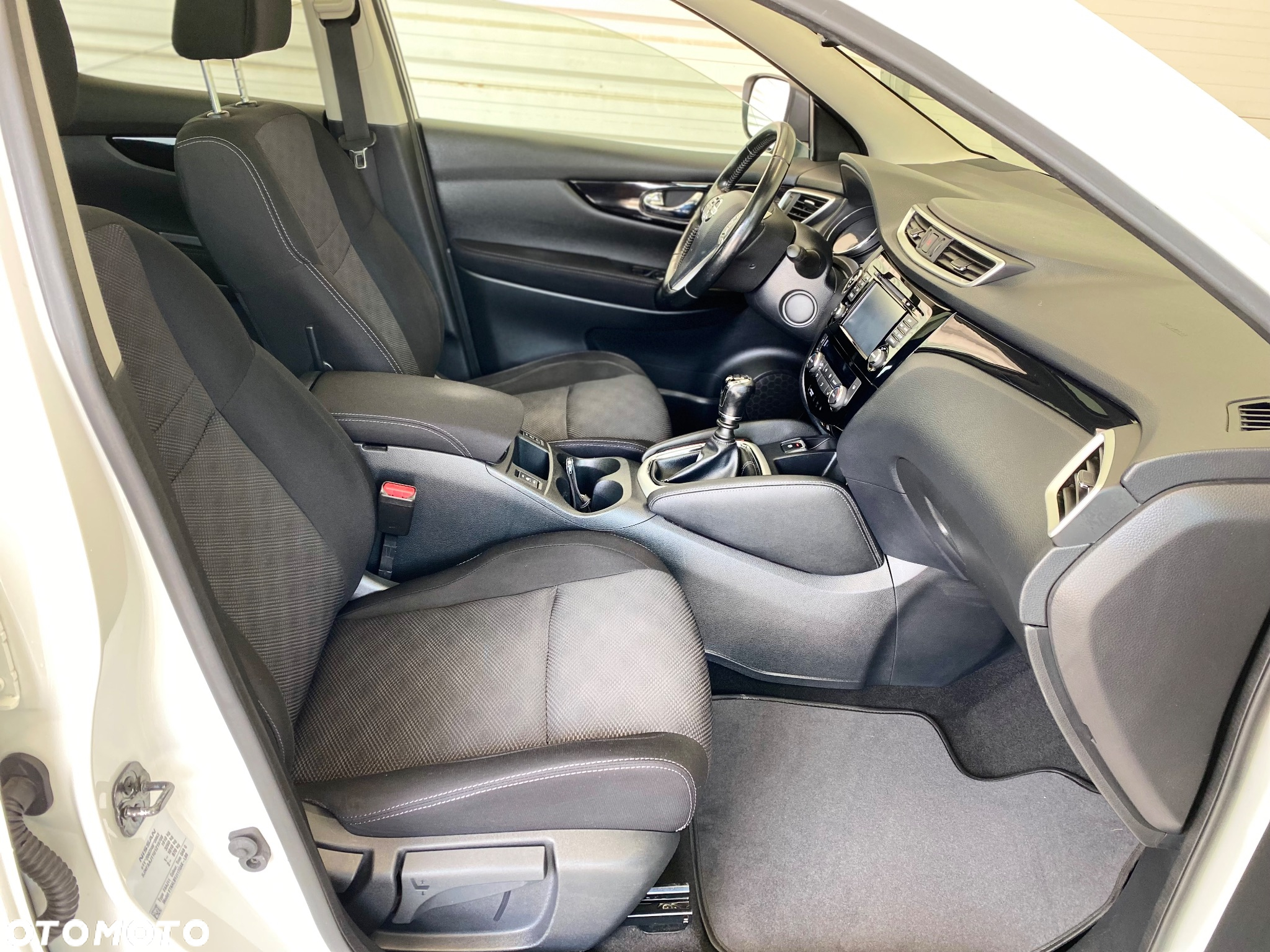 Nissan Qashqai 1.5 dCi Tekna EU6 - 15