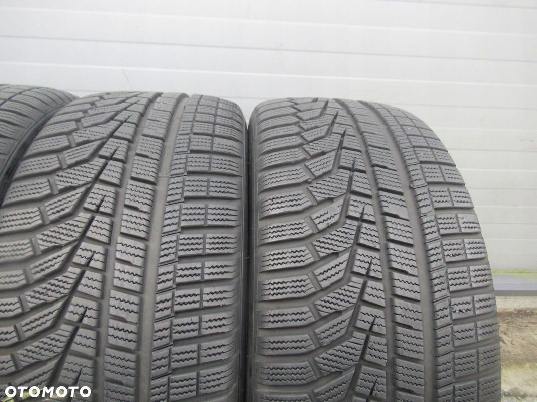 OPONY ZIMA 4szt HANKOOK WINTER I'CEPT EVO 2 245/45R18 100V - 2