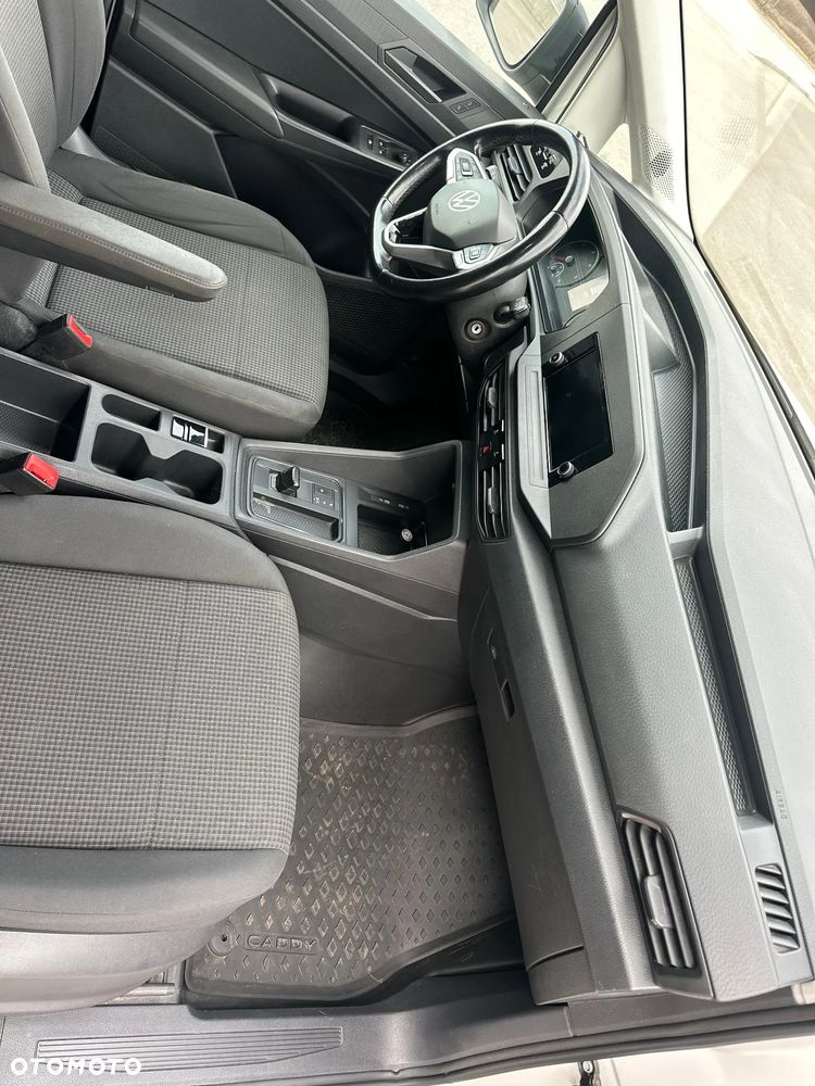 Volkswagen Caddy - 11