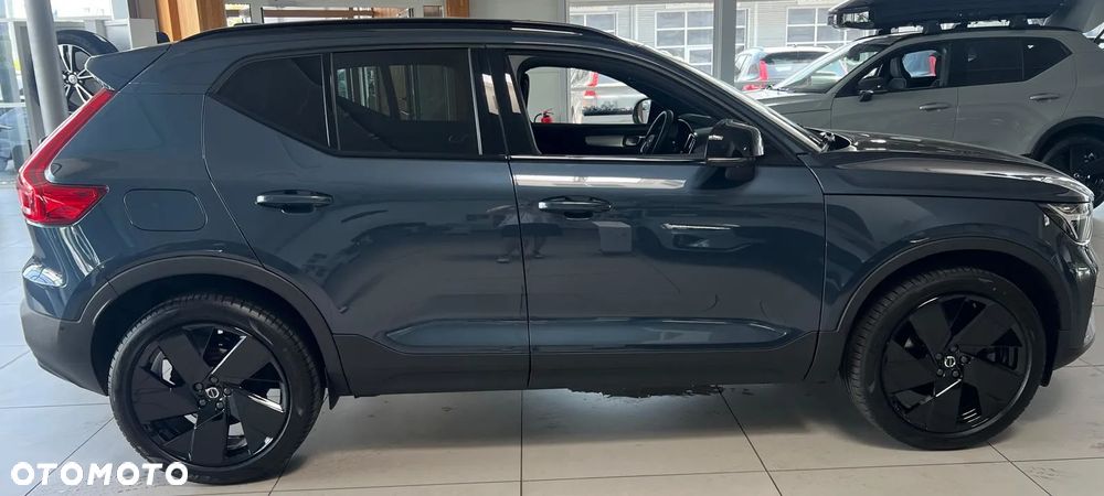 Volvo XC 40 B4 AWD Ultimate Dark - 16