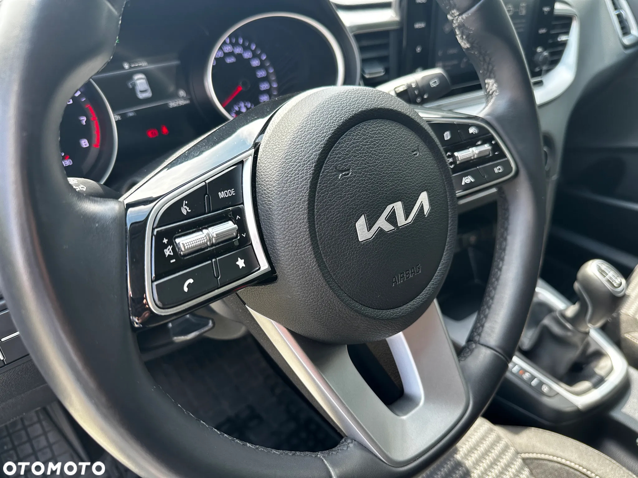 Kia XCeed 1.5 T-GDI Business Line - 14