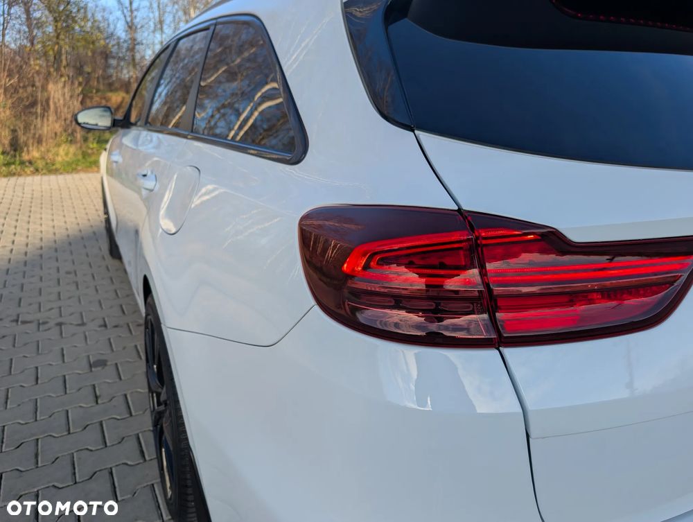 Kia Ceed 1.6 CRDi SCR L - 3