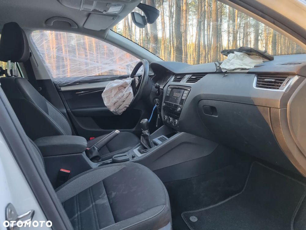 Skoda Octavia 1.6 TDI Premium Edition - 5