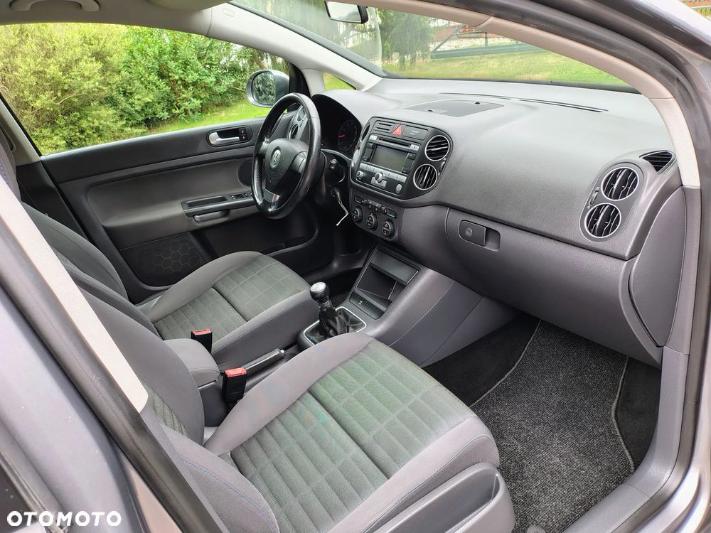 Volkswagen Golf 1.6 Goal - 18
