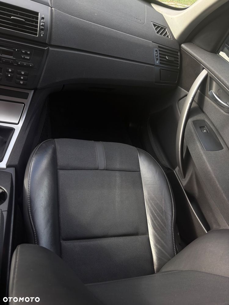 BMW X3 2.0d - 17