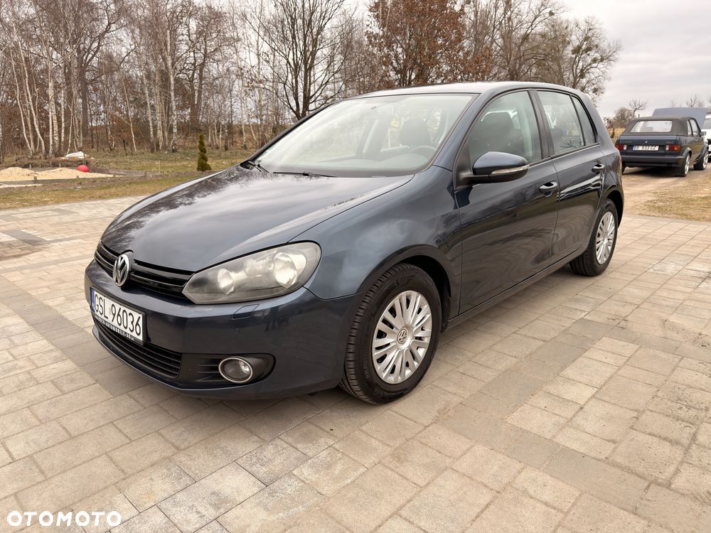 Volkswagen Golf - 2