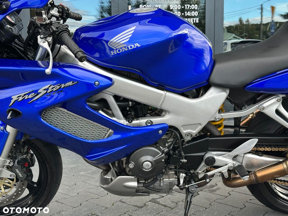 Honda VTR - 33