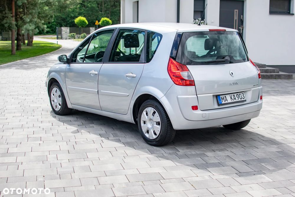 Renault Scenic - 25