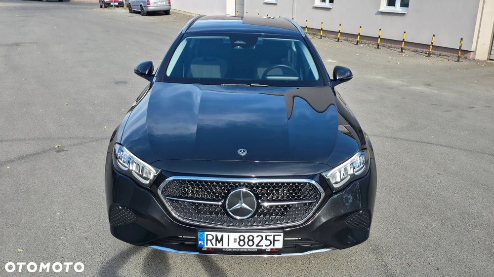 Mercedes-Benz E-Class 2025 photo 5