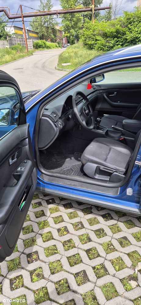Audi A4 Avant 1.8T - 10