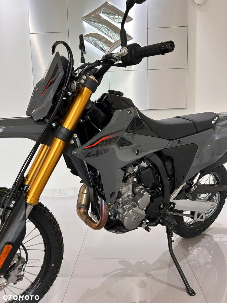 Suzuki DR-Z - 4