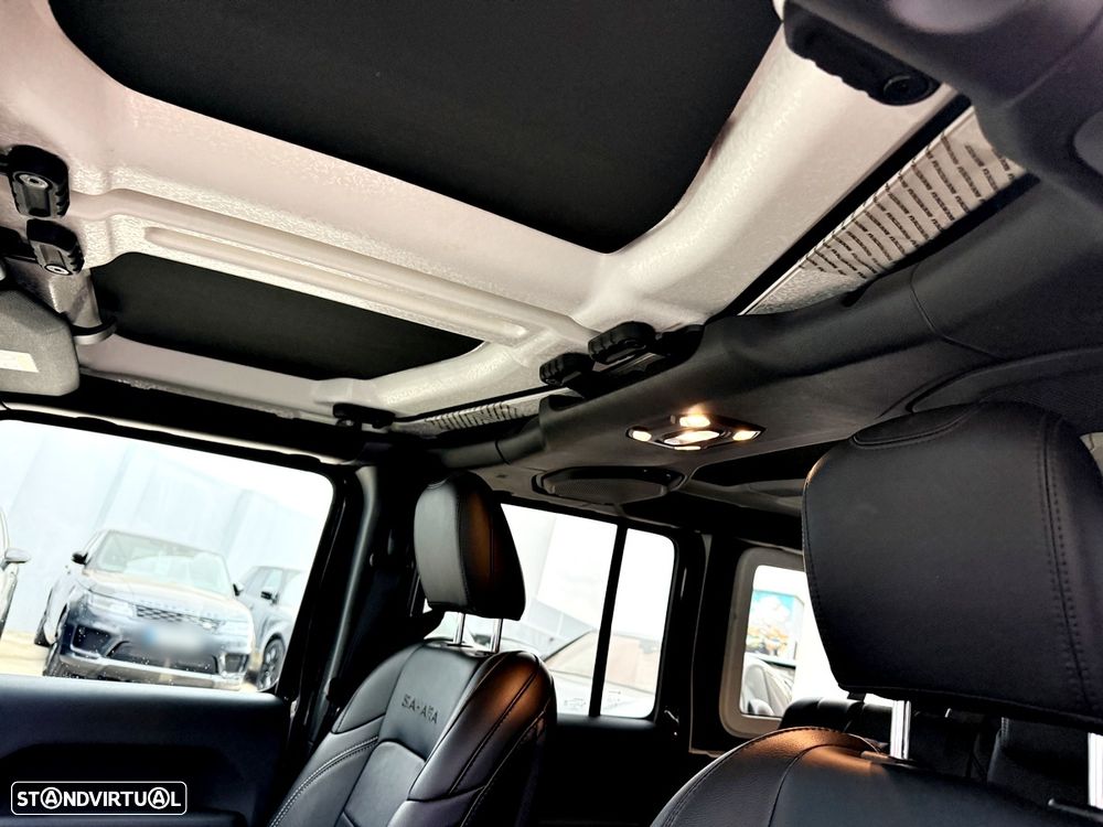 Jeep Wrangler Unlimited - 25