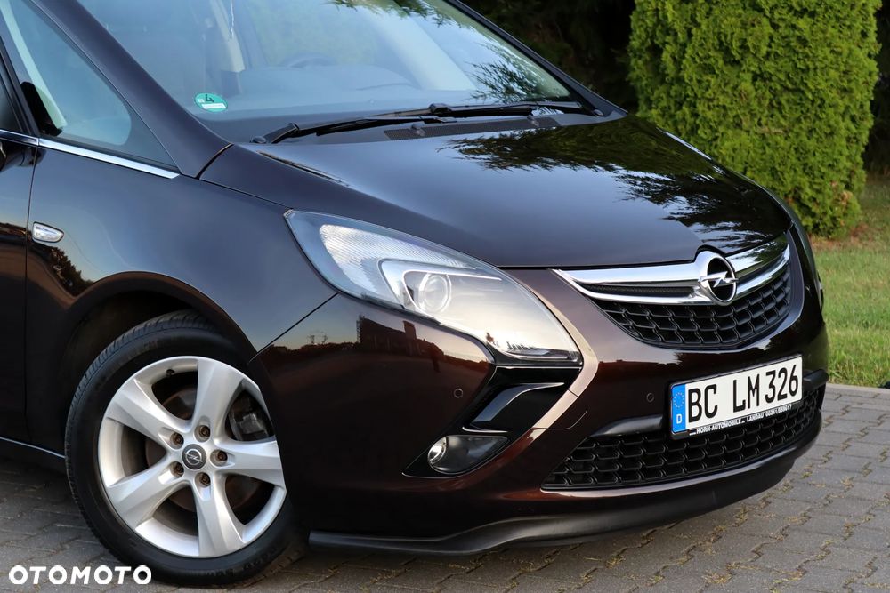 Opel Zafira 1.4 T Cosmo EcoFLEX S&S EU6 - 14