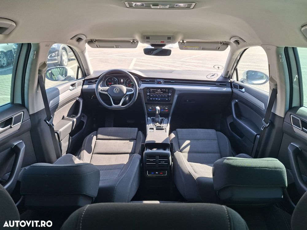 Volkswagen Passat 2.0 TDI SCR DSG Elegance - 12