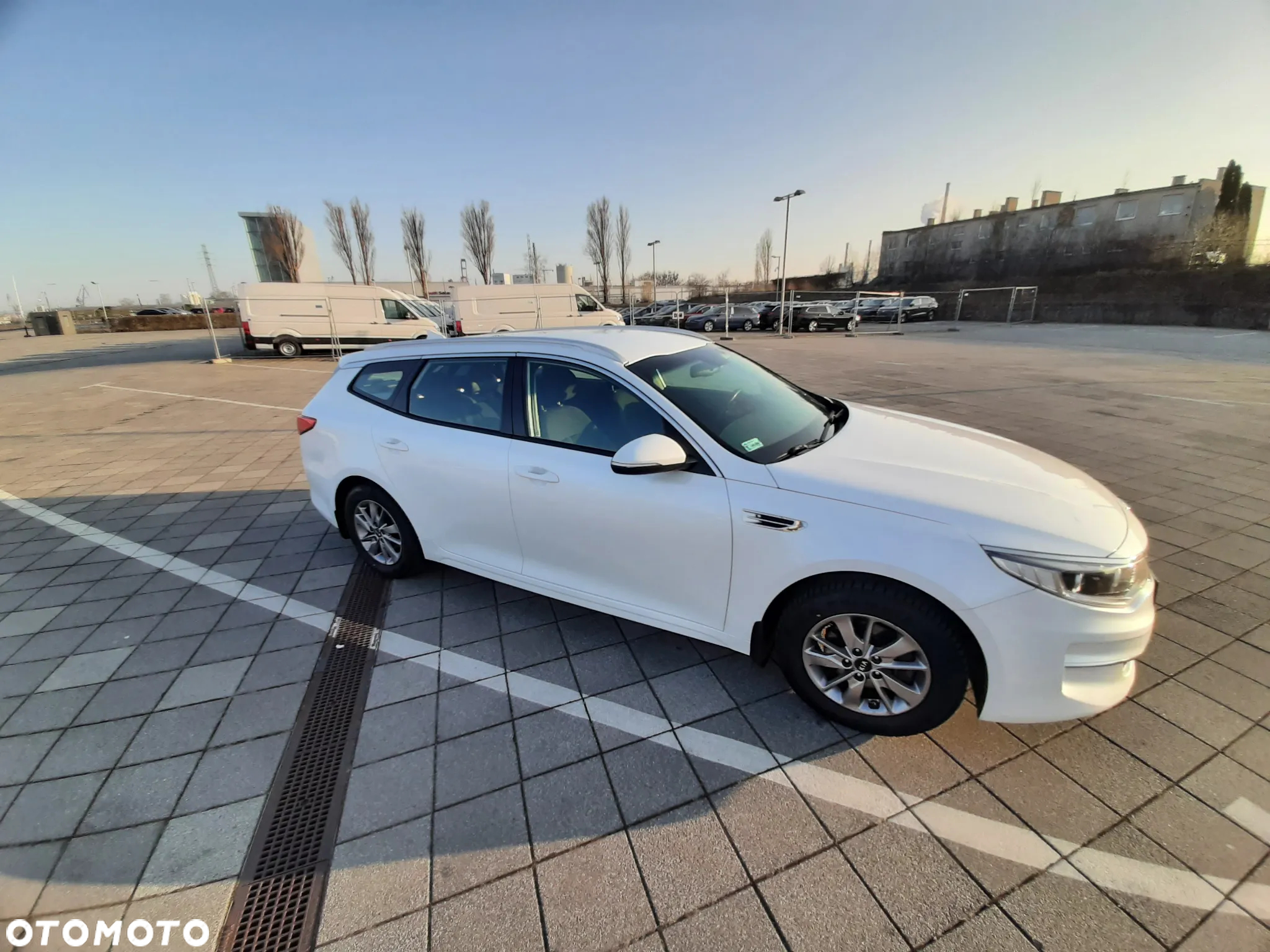 Kia Optima 1.7 CRDI L - 4