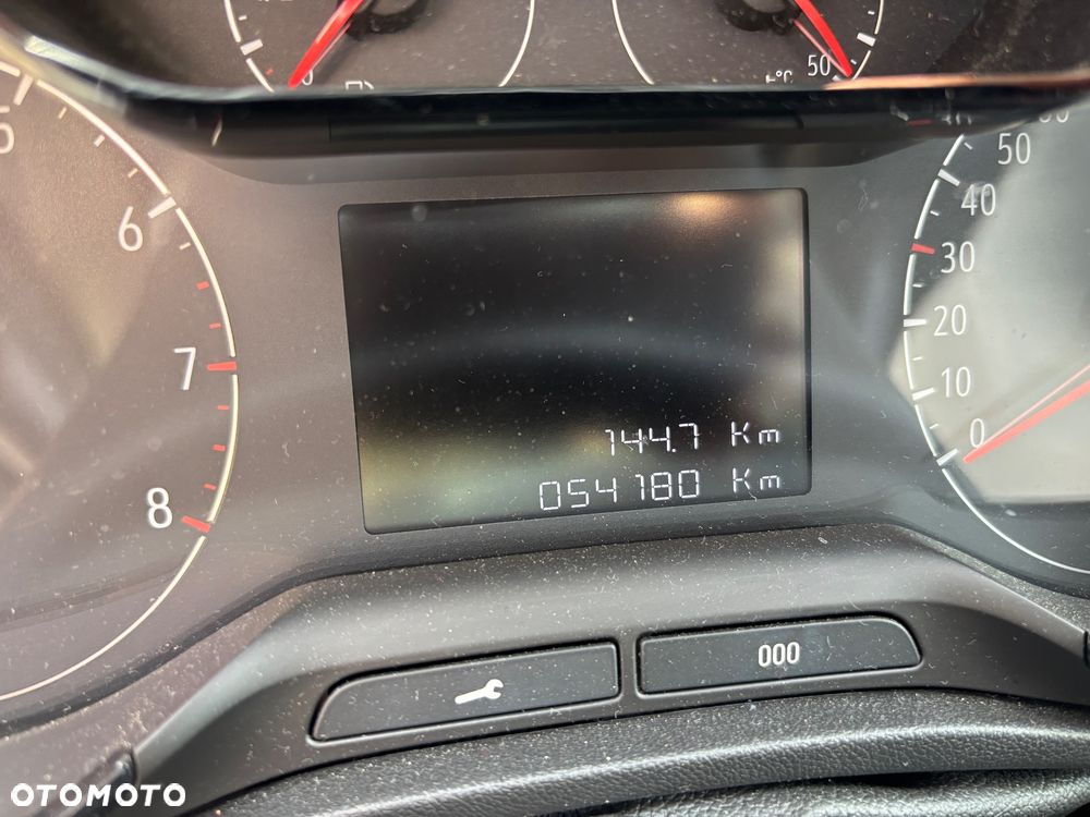 Opel Crossland X - 9