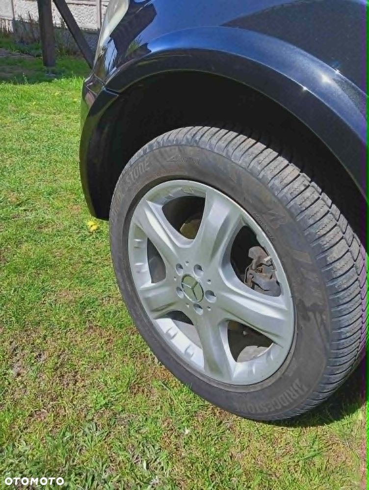 Mercedes-Benz ML - 12