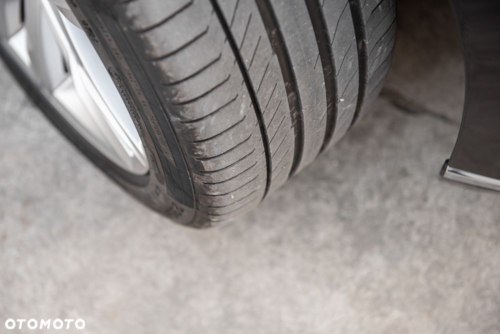 Volkswagen Passat Variant - 34