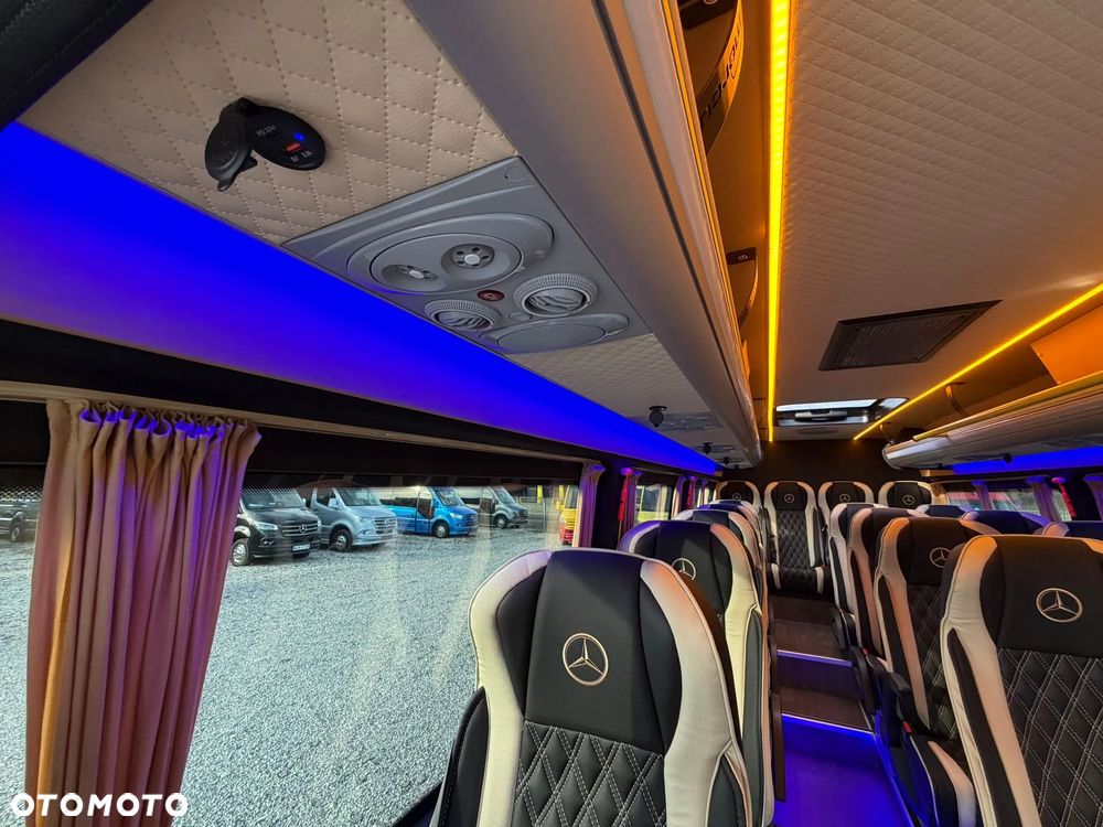 Mercedes-Benz Sprinter 519 - 27