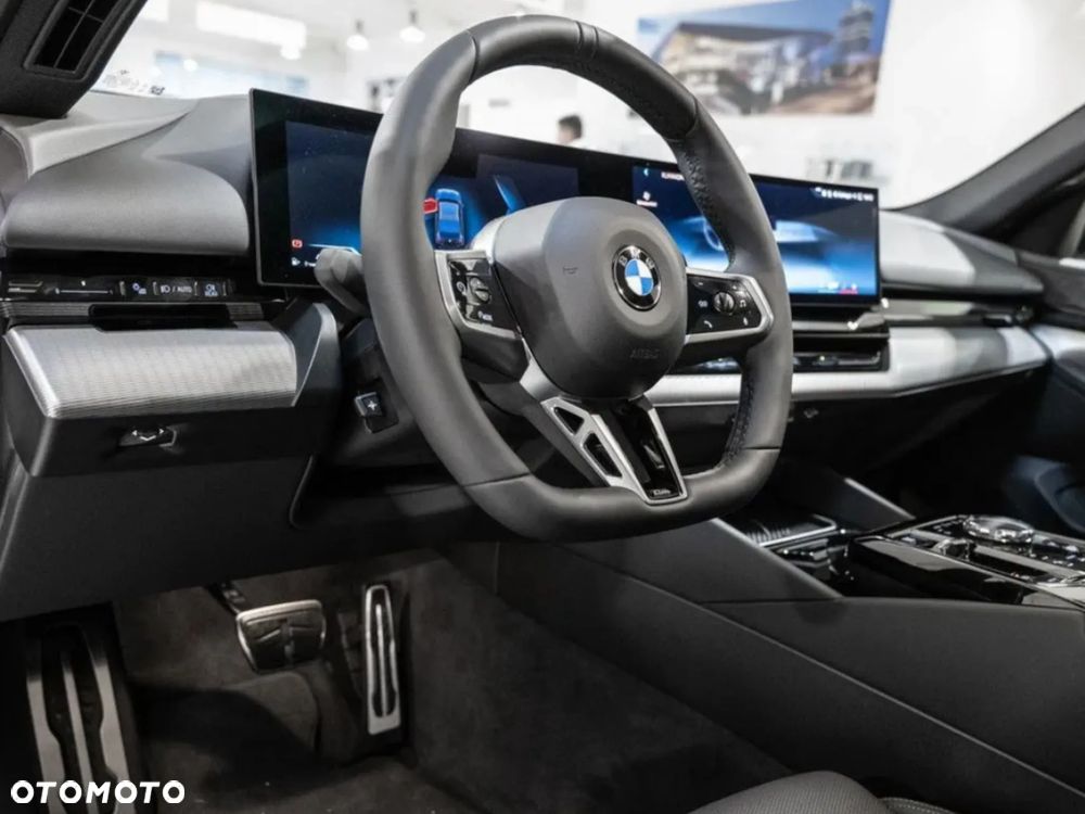 BMW Seria 5 540d xDrive mHEV - 6