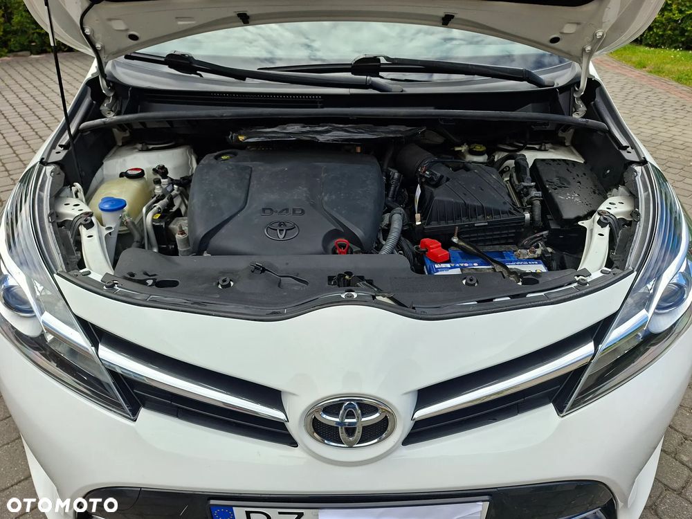 Toyota Verso 1.6 D-4D Premium - 13