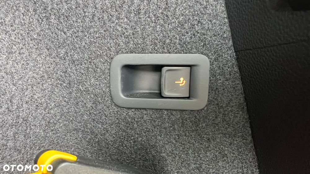Skoda Karoq 1.5 TSI ACT GPF 4x2 Style DSG - 18