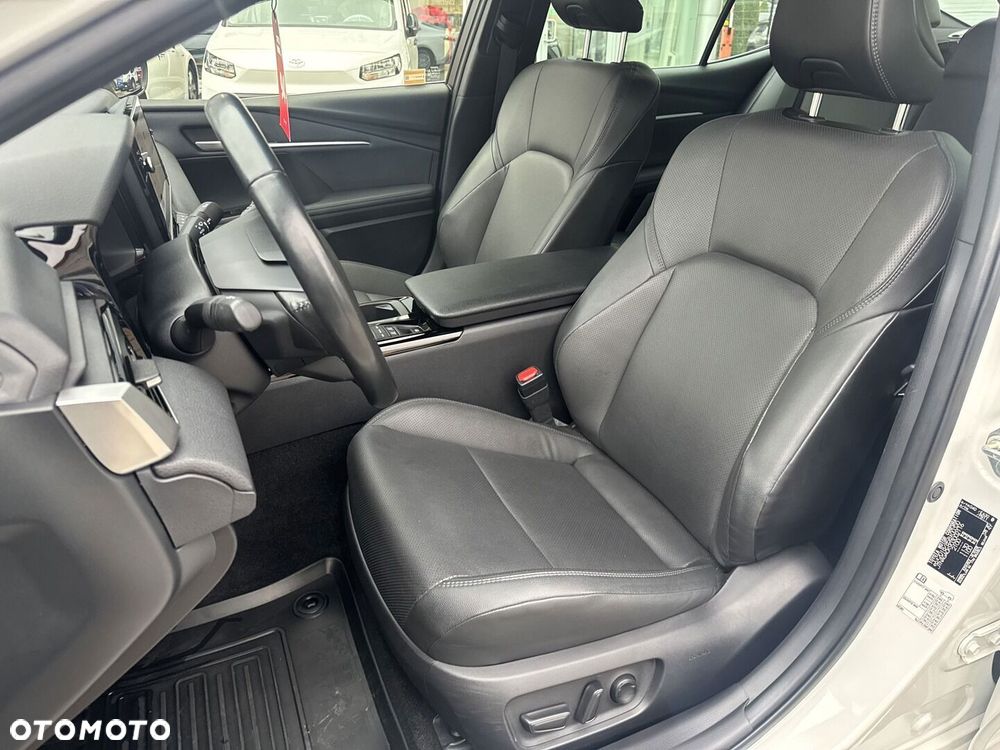 Toyota Camry - 10