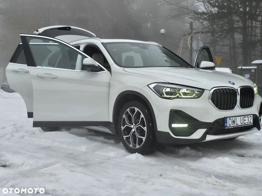 BMW X1 xDrive25i xLine sport - 32