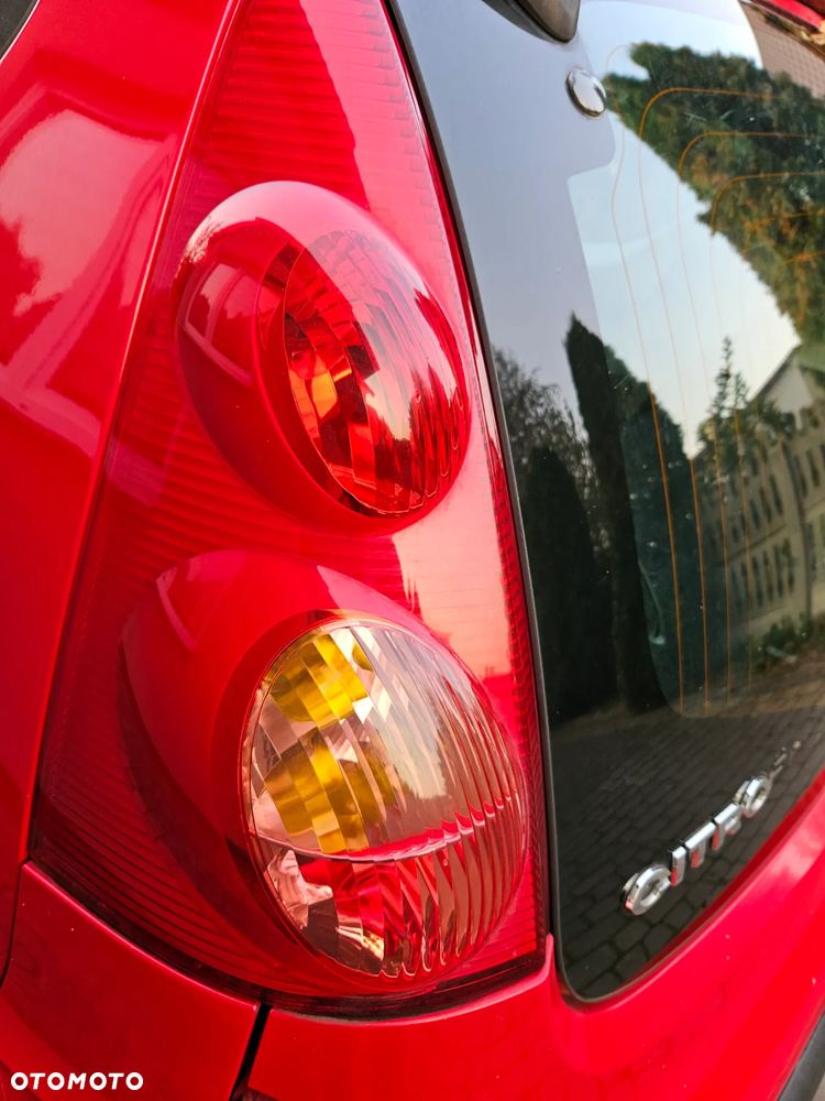 Citroen C1 Peugeot 107  lampa tył tylna prawa lewa - 1