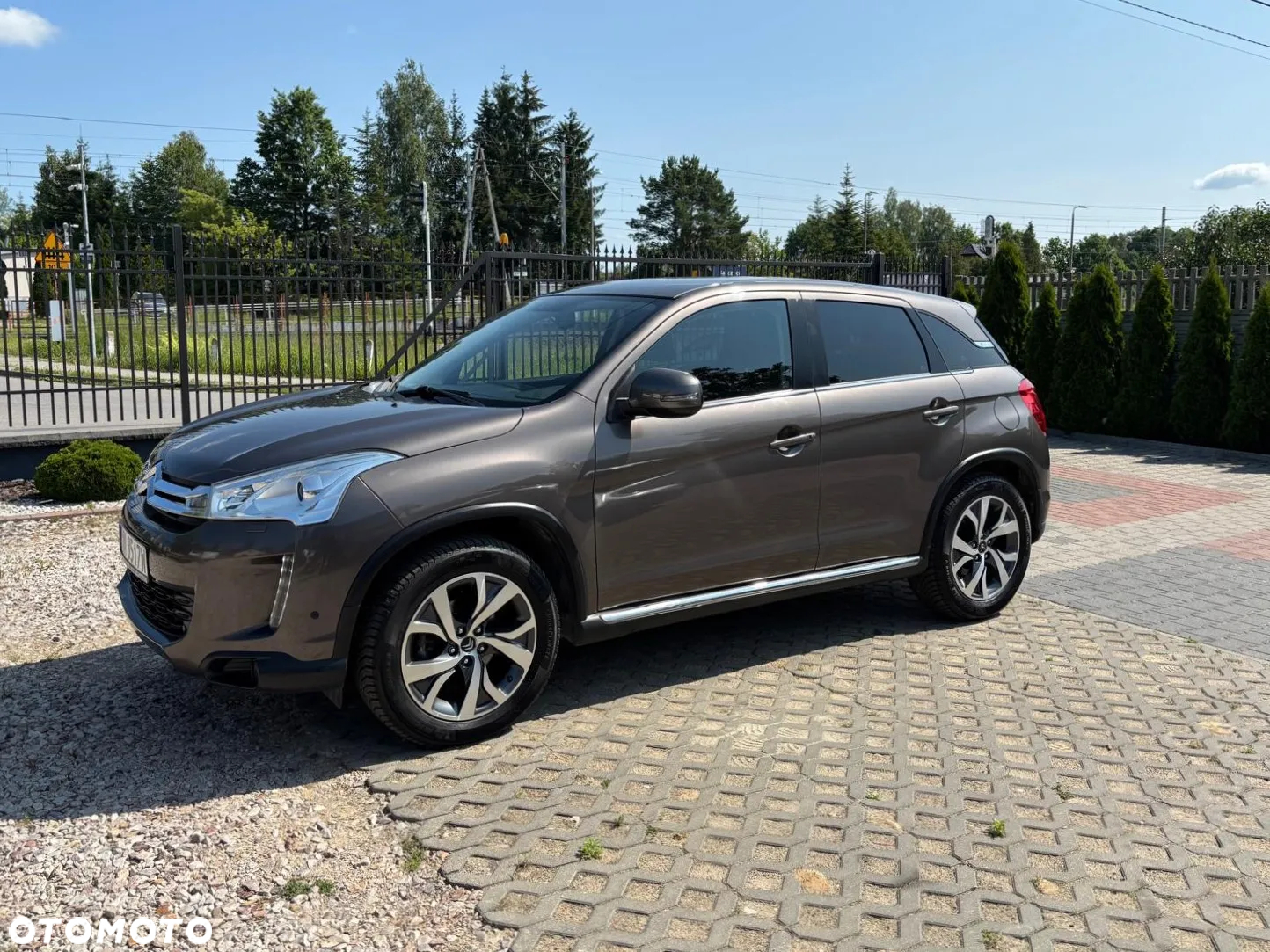 Citroën C4 Aircross - 13
