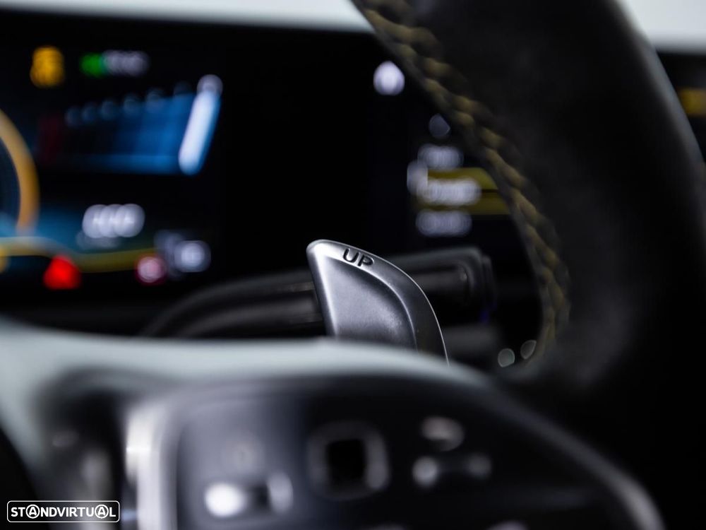 Mercedes-Benz CLA 45 AMG S Shooting Brake 4Matic+ - 28