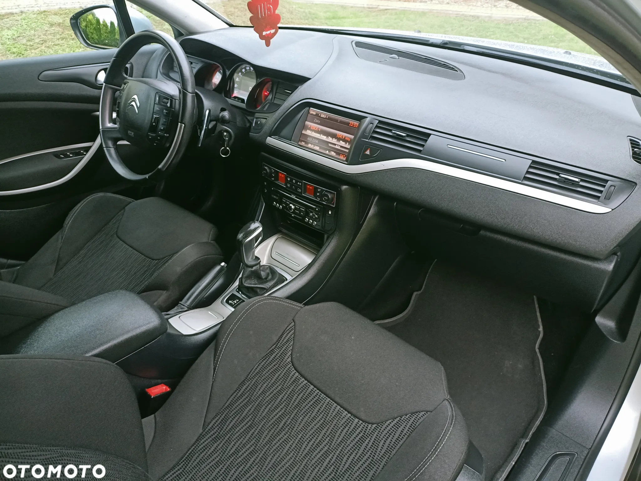 Citroën C5 Tourer e-HDi 115 EGS6 FAP Tendance - 11