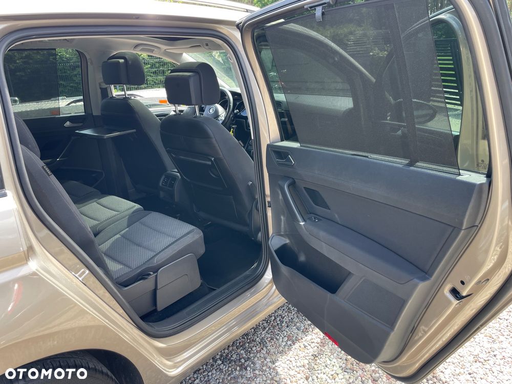 Volkswagen Tiguan - 8