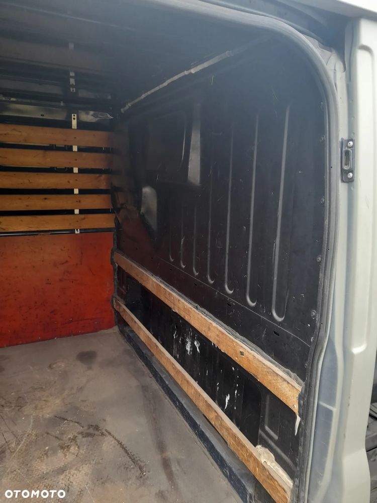 Ford Transit - 15
