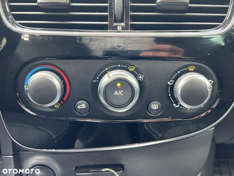 Renault Clio - 18