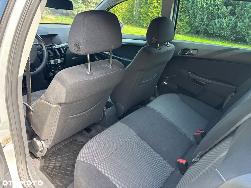 Opel Astra 1.7 CDTI 111 - 21