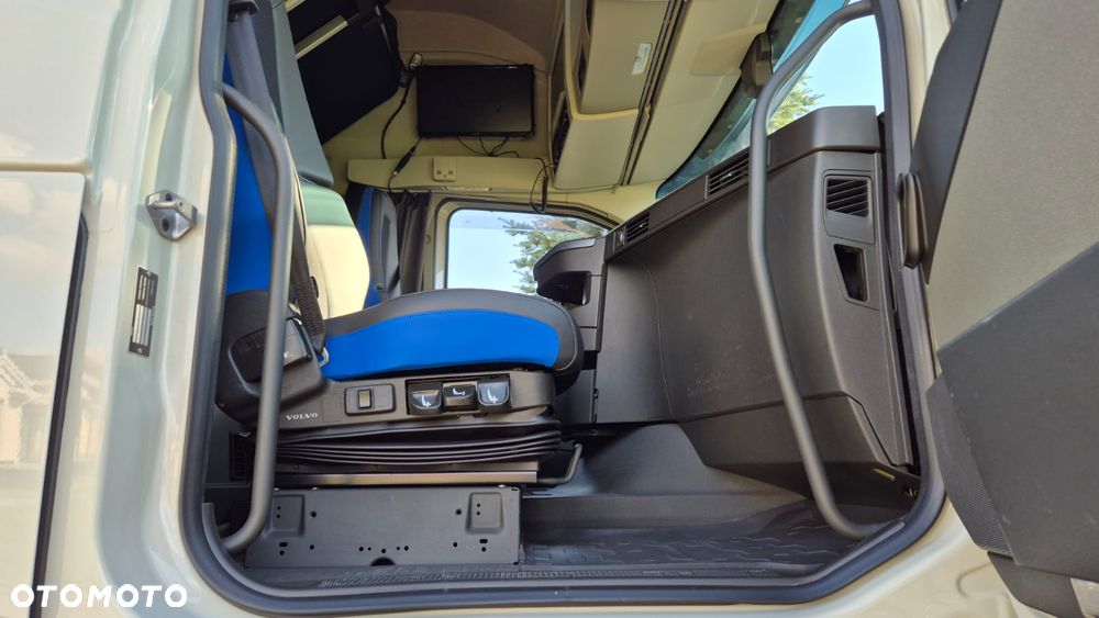 Volvo VOLVO///FH///460///2022/// GLOBETROTTER///XXL///FULL LED///VIRTUAL COCPIT/// KLIMATYZACJA POSTOJOWA/// JEDYNE 392 TYS KM///ZABUDOWY MIĘDZYOSIOWE///WAGA///NAWIGACJA///WZOROWY STAN - 25