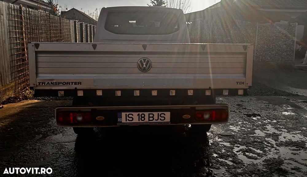 Volkswagen Transporter - 2