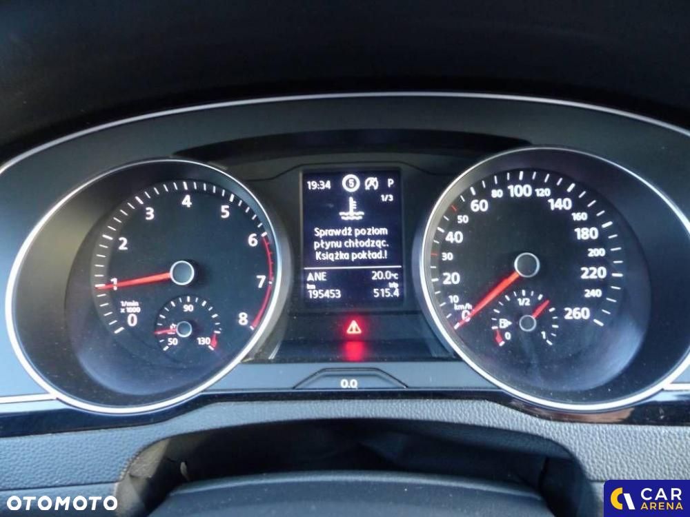 Volkswagen Passat - 14