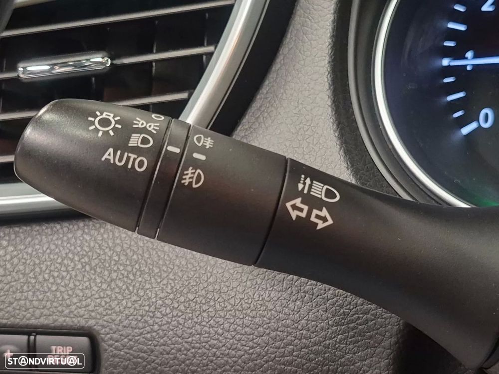 Nissan Qashqai 1.3 DIG-T N-Connecta LED+SKY - 16