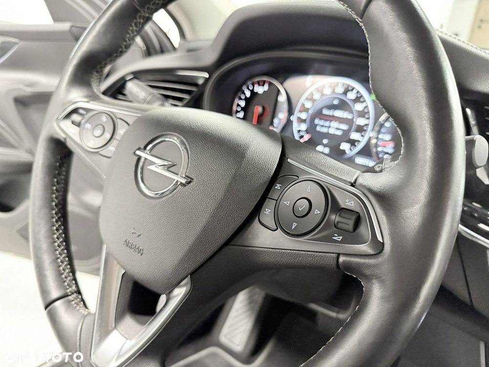 Opel Insignia - 26